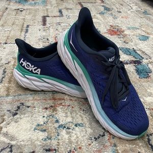 Hoka Clifton 8 size 7